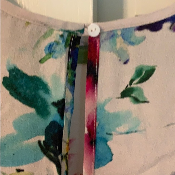 NWT Karen Kane Ruffle Sleeve Cold Shoulder Blouse - Picture 3 of 6